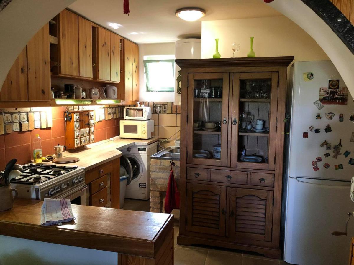 Szendergo - Apartman Hajos Pincefalu Exterior photo